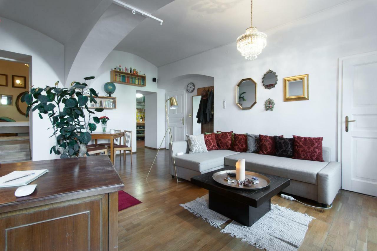 Victoria Design Stays - Apartment Rehorova Praga Esterno foto